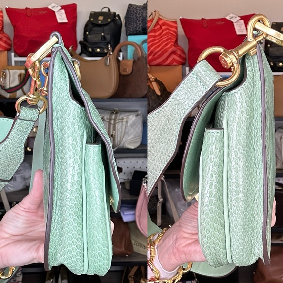 Tory Burch James Snake Embossed Leather Crossbody Menthol R $498 VGUC 2020 - Picture 9 of 10